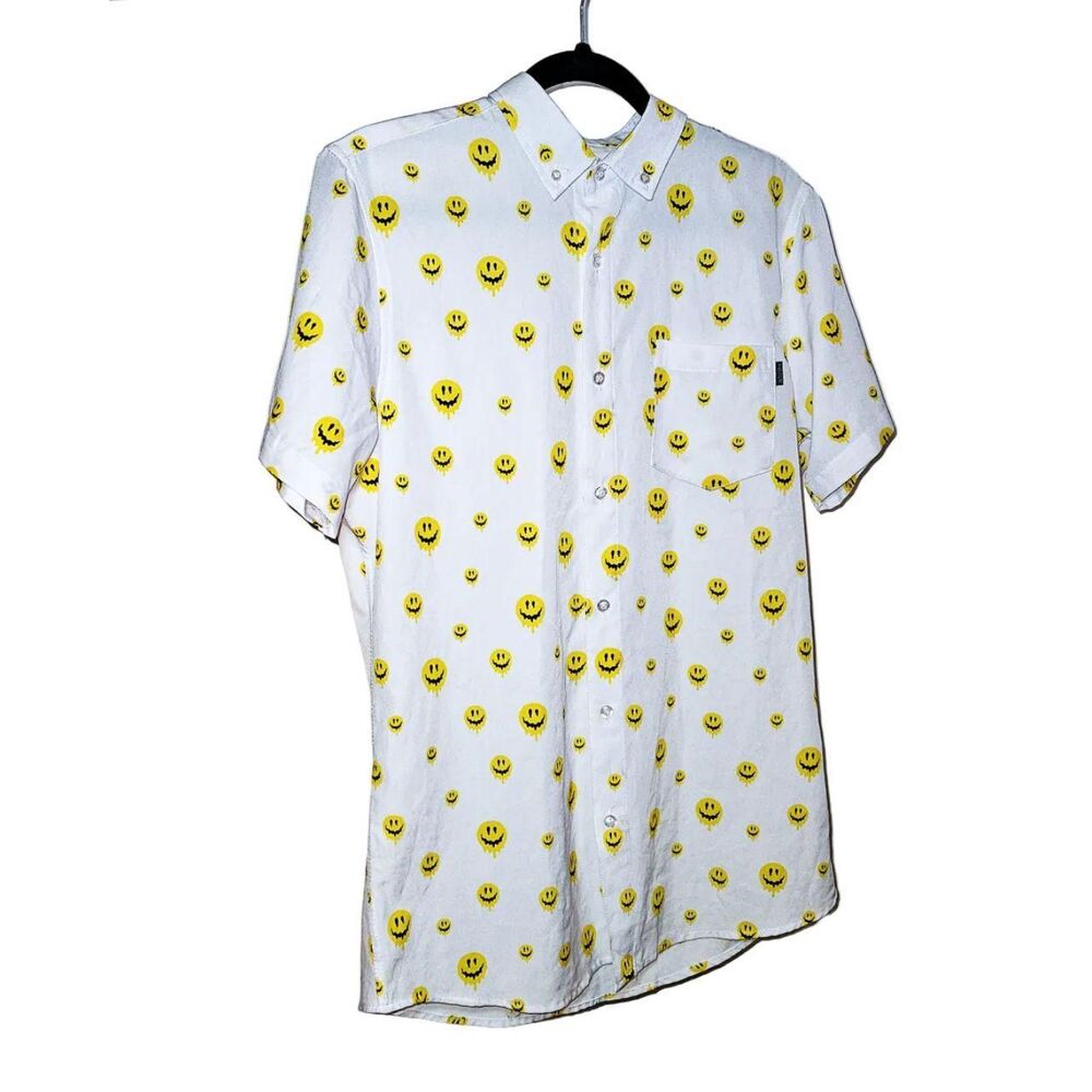 Matosurf drippy smiley face button up 🫠 Size M
